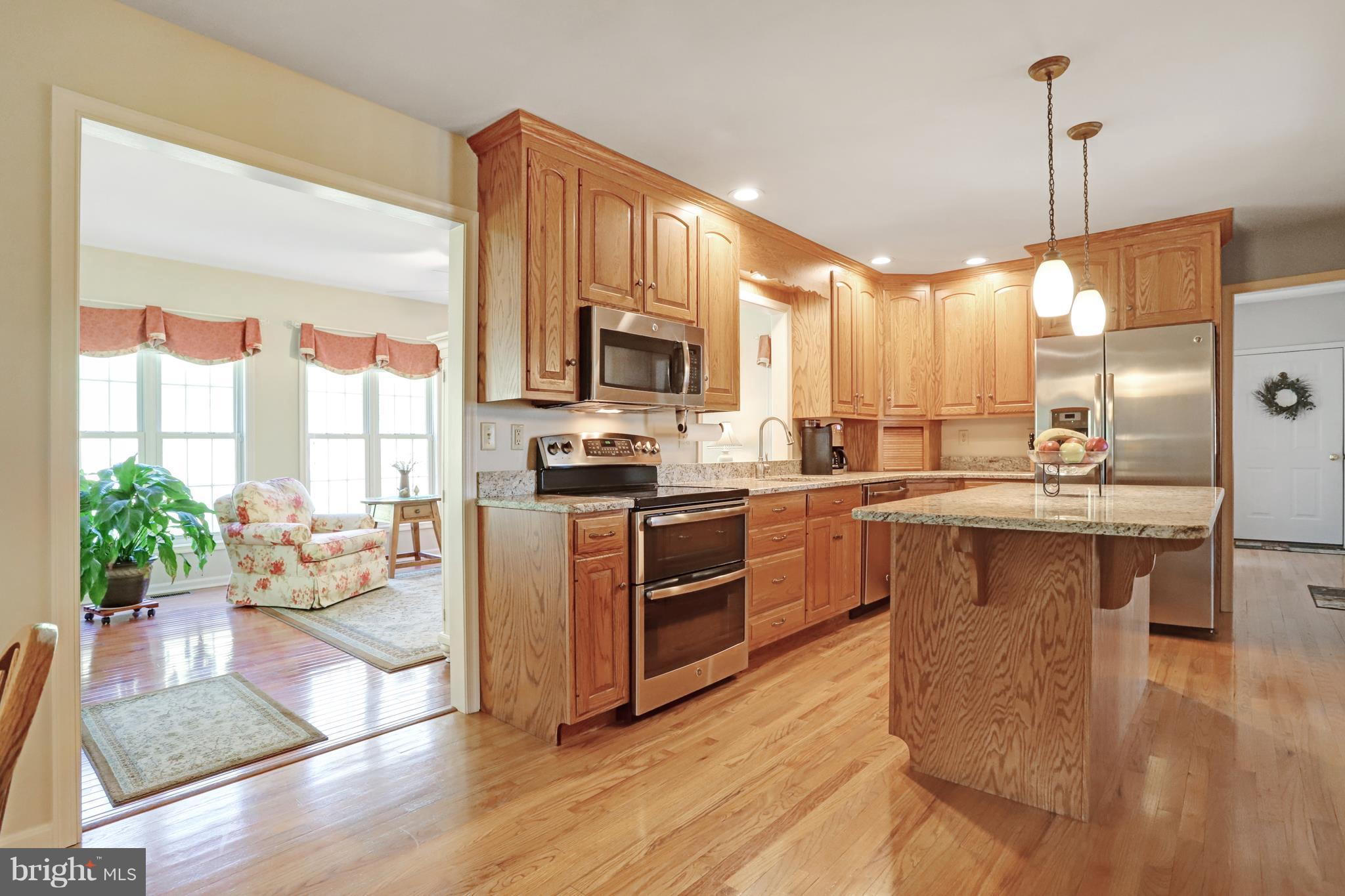 21163 Greenbrier Road Boonsboro, MD 21713 - Photo 6 of 30 Kitchen
