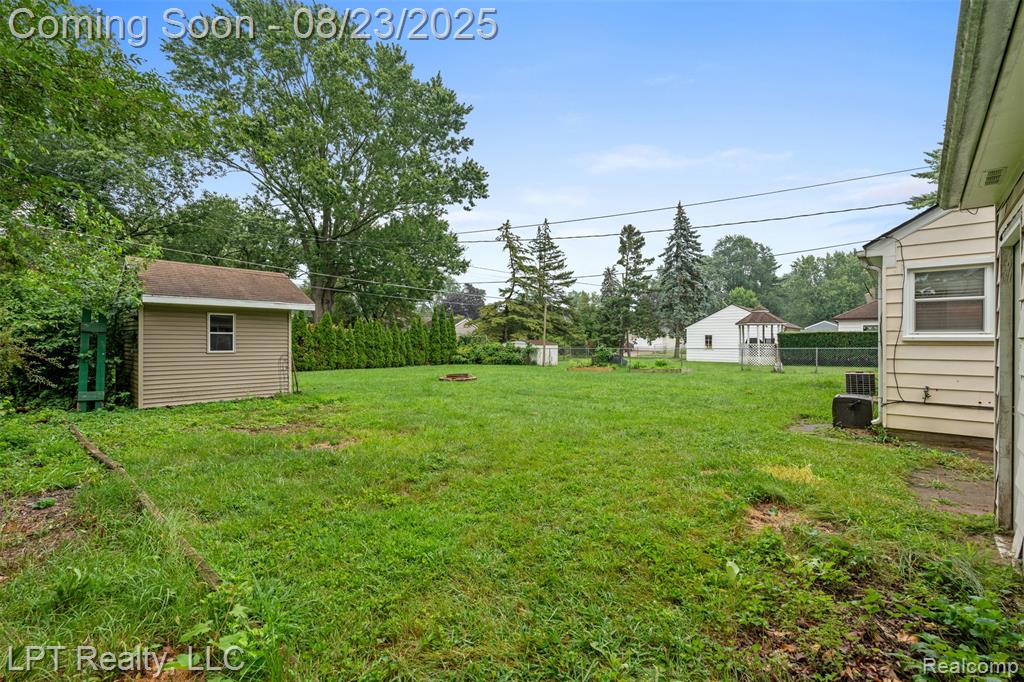 14942 Melrose Street Livonia, MI 48154 - Photo 17 of 18 Gallery Image 17