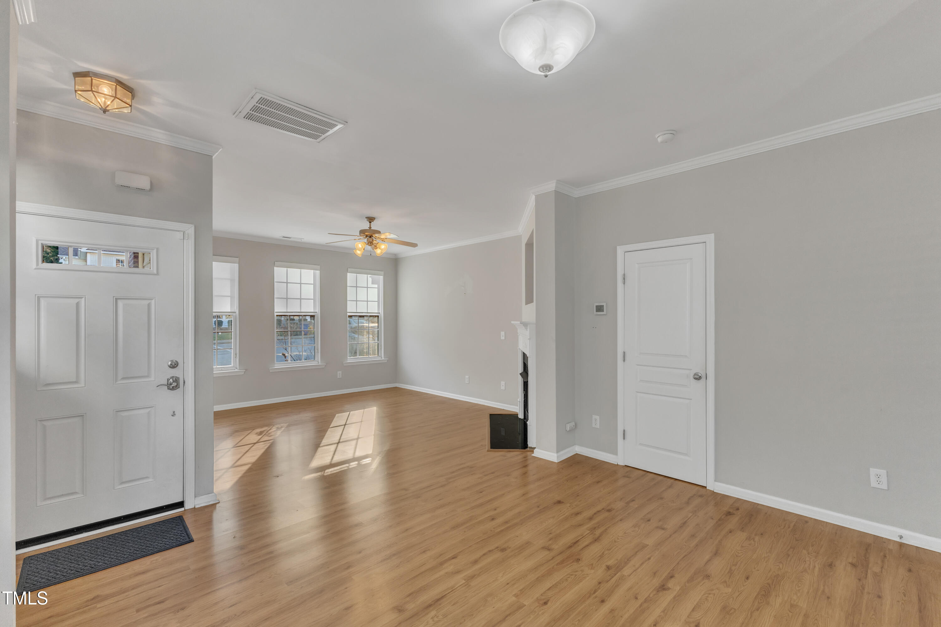 4420 Sugarbend Way Raleigh, NC 27606 - Photo 5 of 29 09-4420 Sugarbend-39