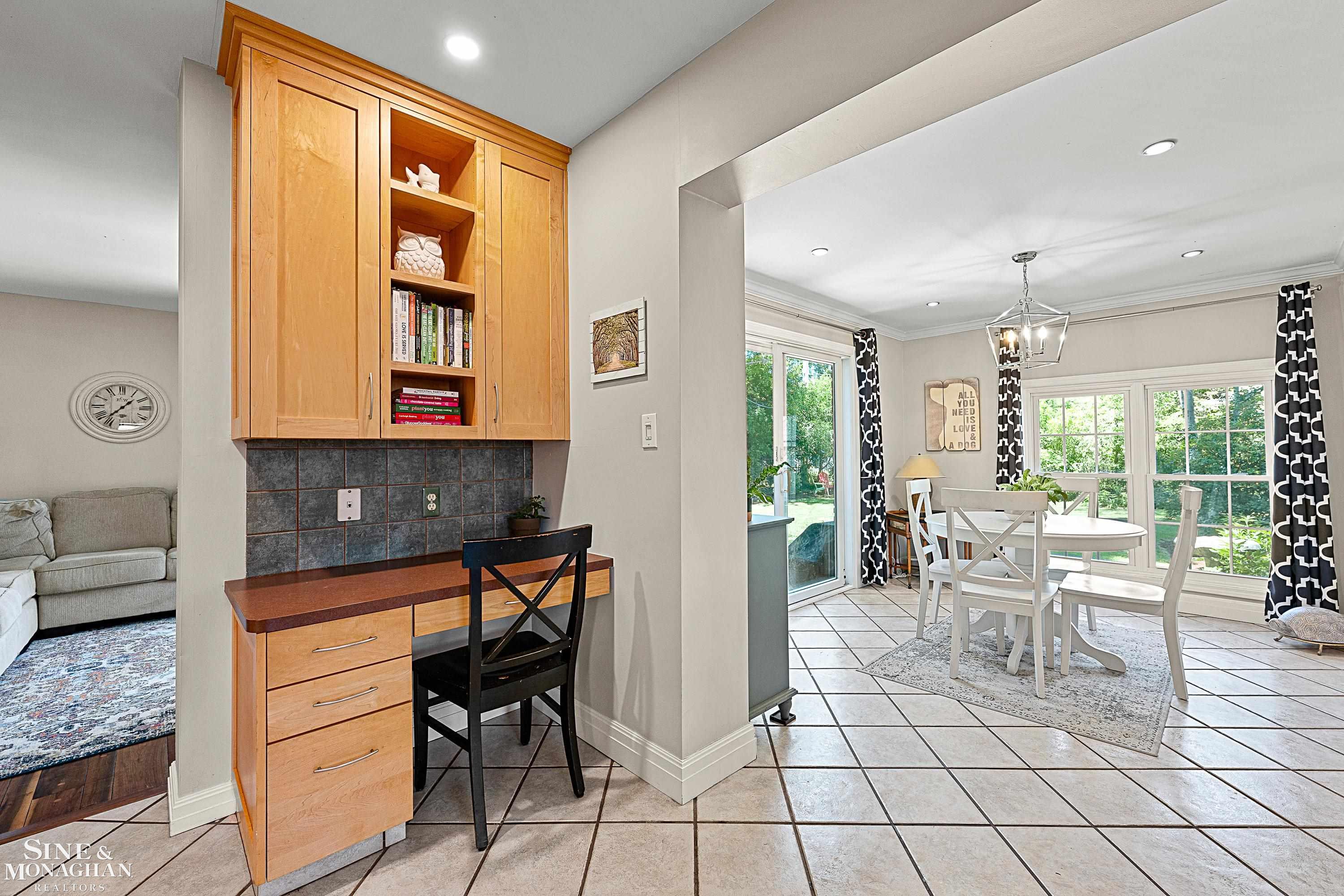 100 Roslyn Road Grosse Pointe Woods, MI 48236 - Photo 19 of 55