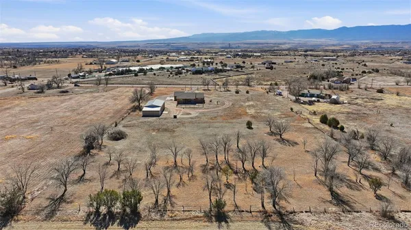 $630,000 | 875 7th Street, Penrose, CO 81240