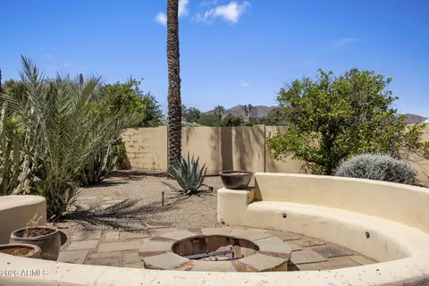 $4,500,000 | 8700 North 58th Place, Paradise Valley, AZ 85253