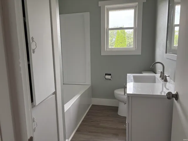 $309,900 | 1403 Lakeview Boulevard, Warsaw, IN 46580