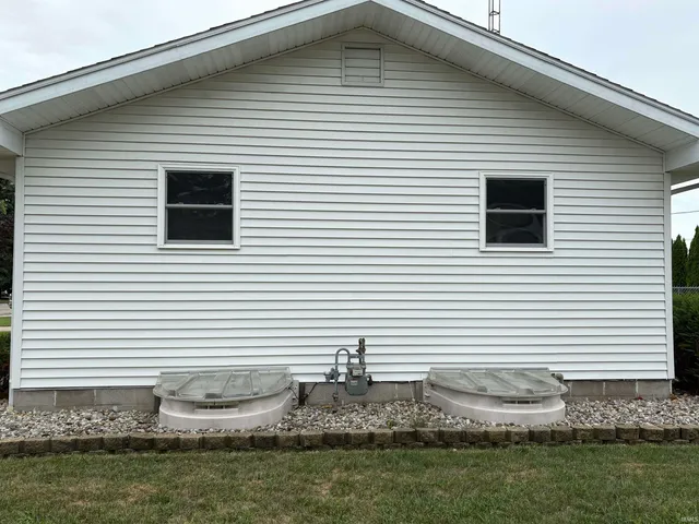 $309,900 | 1403 Lakeview Boulevard, Warsaw, IN 46580