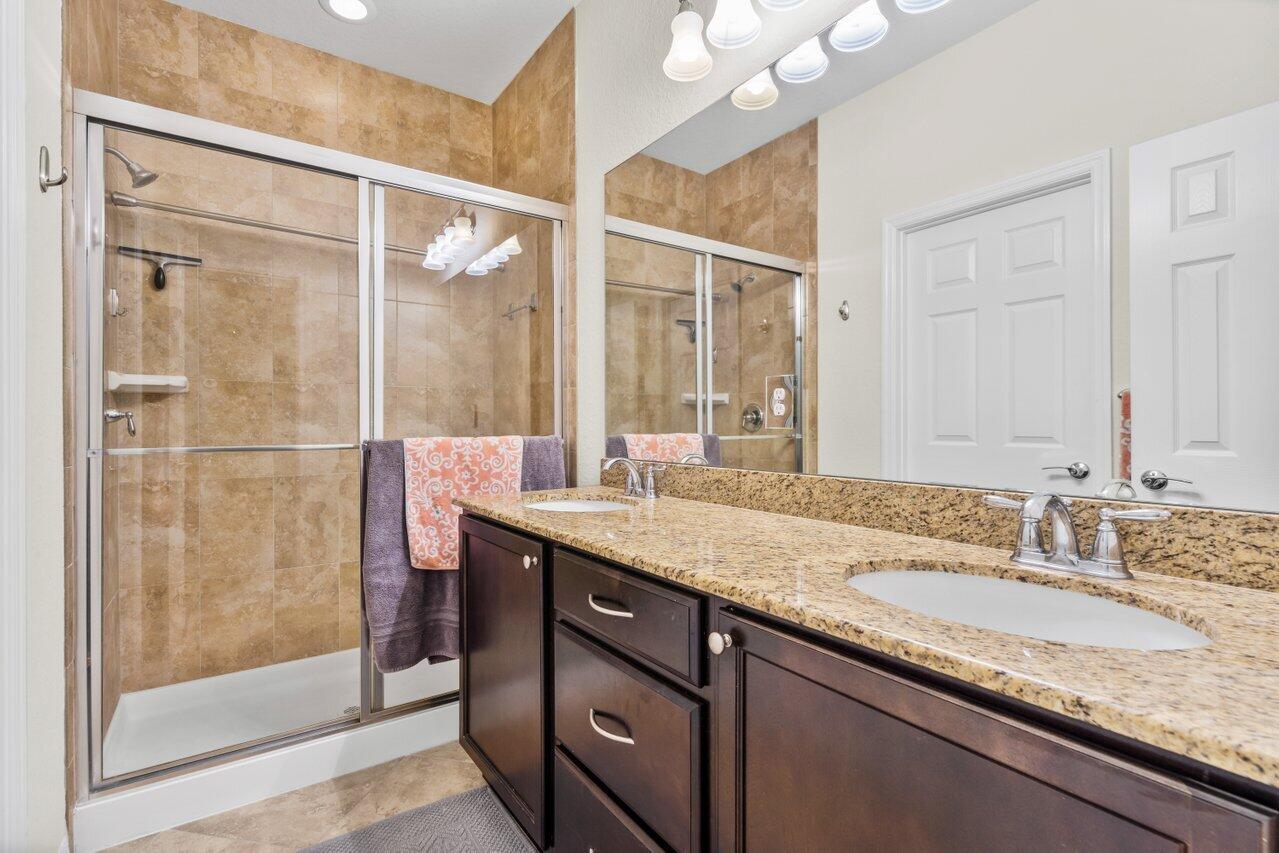 1311 Community Drive Jupiter, FL 33458 - Photo 12 of 32 Master bath
