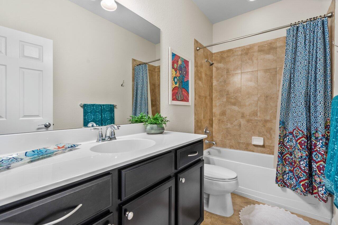 1311 Community Drive Jupiter, FL 33458 - Photo 17 of 32 2nd full bath