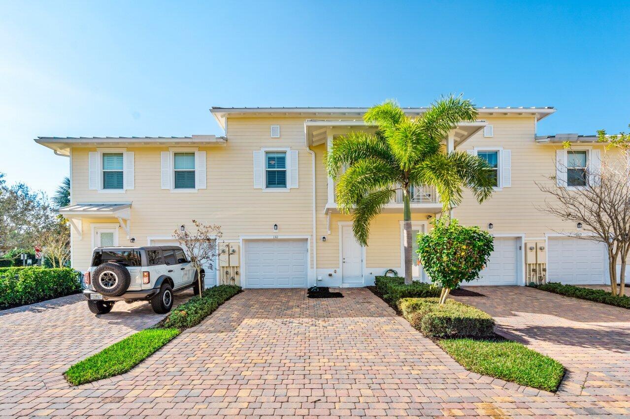 1311 Community Drive Jupiter, FL 33458 - Photo 21 of 32 026-1311CommunityDrive-Jupiter-FL-33458-