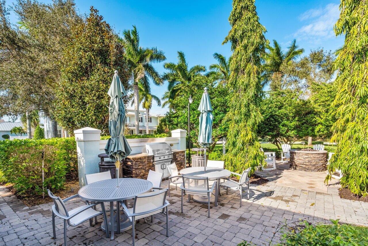1311 Community Drive Jupiter, FL 33458 - Photo 27 of 32 031-1311CommunityDrive-Jupiter-FL-33458-