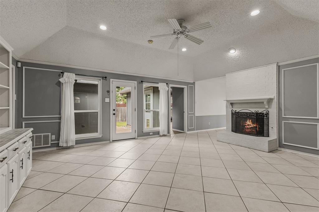2513 Ridge Oak Court Garland, TX 75044 - Photo 6 of 31