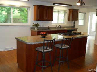 7 Lochhaven Ballwin, MO 63021 - Photo 8 of 31 Gallery Image 8