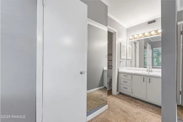 $129,000 | 220 Doucet Road, Unit 201A, Lafayette, LA 70503