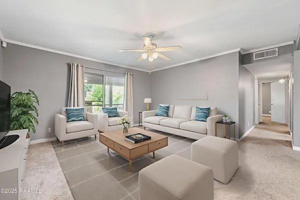 $129,000 | 220 Doucet Road, Unit 201A, Lafayette, LA 70503