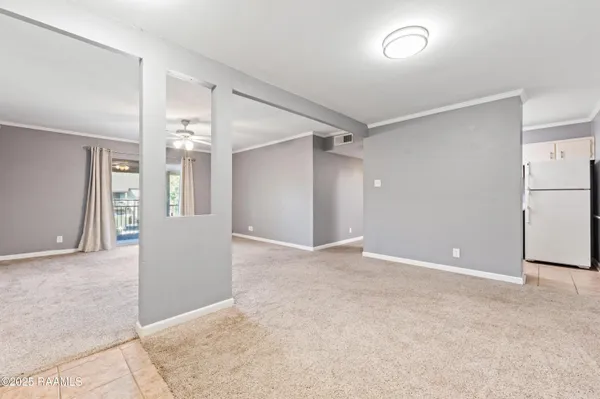 $129,000 | 220 Doucet Road, Unit 201A, Lafayette, LA 70503