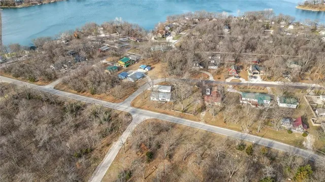 $220,000 | 186 Fascination Lane, Linn Valley, KS 66040