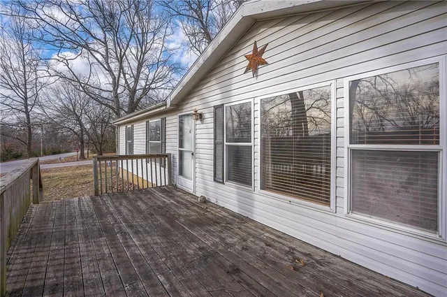 $220,000 | 186 Fascination Lane, Linn Valley, KS 66040