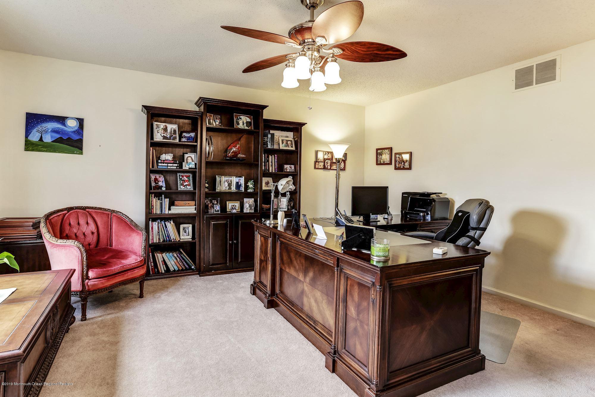 38 Bryce Canyon Road Howell, NJ 07731 - Photo 5 of 45 Living Room/ Office