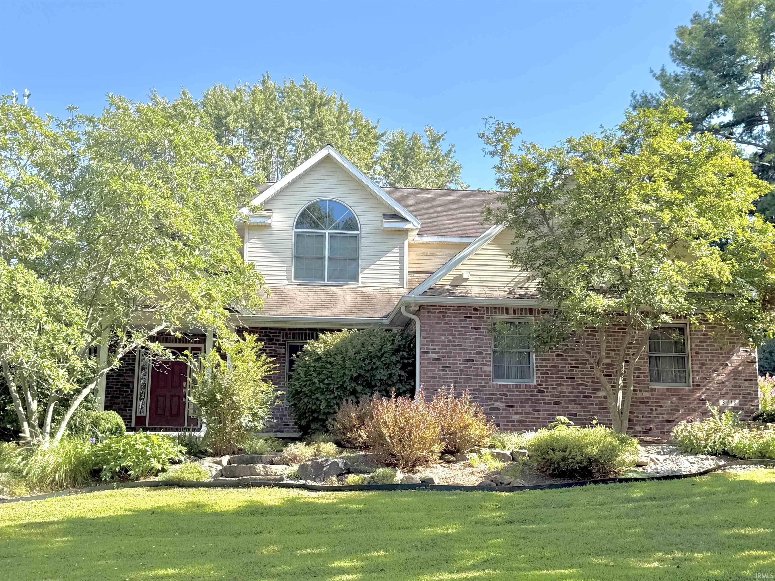 3419 Mt Vernon Drive Vincennes, IN 47591 - Photo 1 of 36