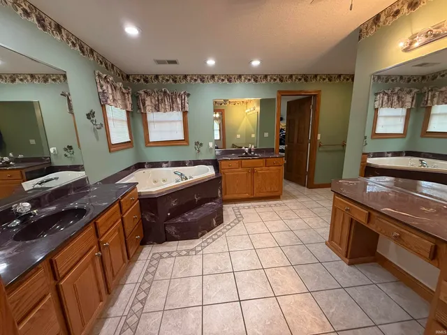 $465,000 | 3419 Mt Vernon Drive, Vincennes, IN 47591