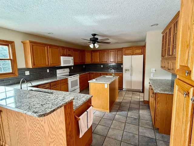 $465,000 | 3419 Mt Vernon Drive, Vincennes, IN 47591