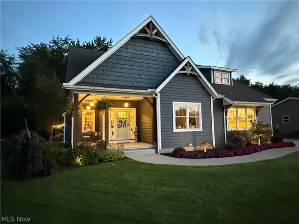 $449,000 | 3098 Huntcliffe Road Northeast, Canton, OH 44721