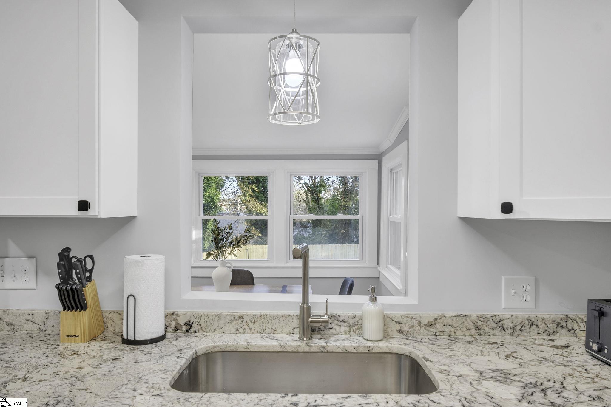 804 Perry Road Greenville, SC 29609 - Photo 7 of 17 Gallery Image 7