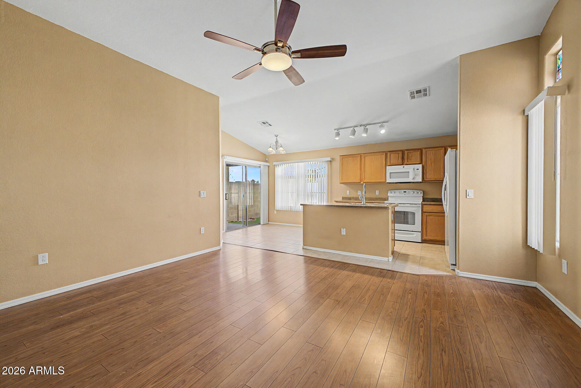 1350 South Greenfield Road, Unit 1085 Mesa, AZ 85206 - Photo 5 of 46 04 - Greenfield