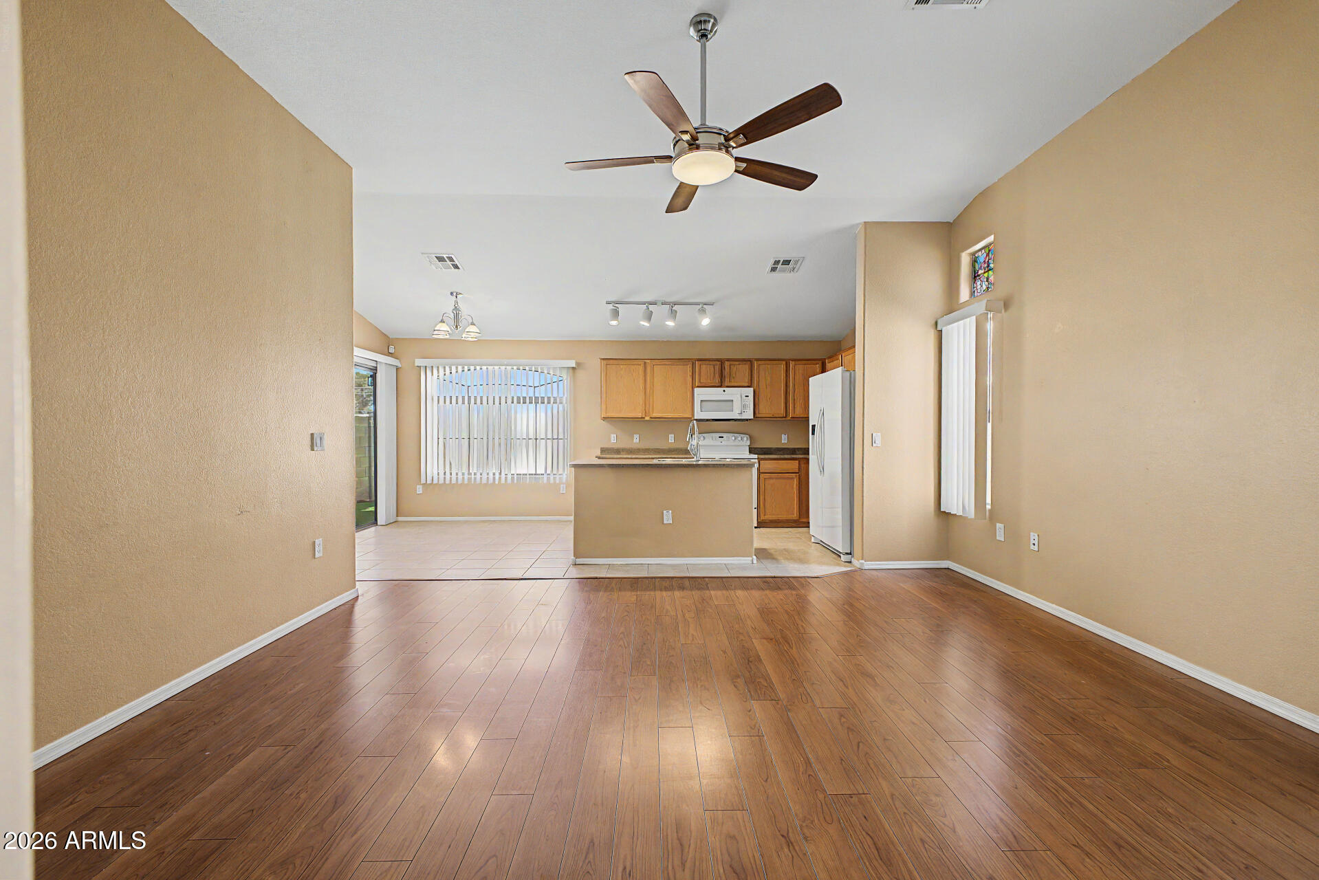 1350 South Greenfield Road, Unit 1085 Mesa, AZ 85206 - Photo 7 of 46 06 - Greenfield