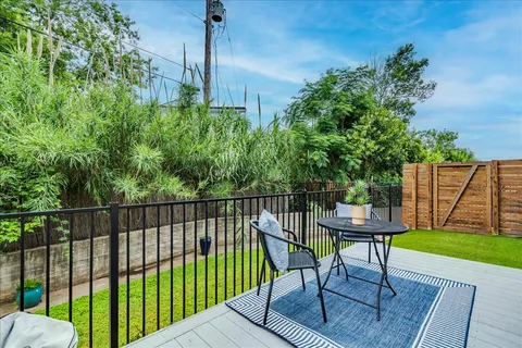 $600,000 | 1931 East 38th 1/2 Street, Unit 62, Austin, TX 78723