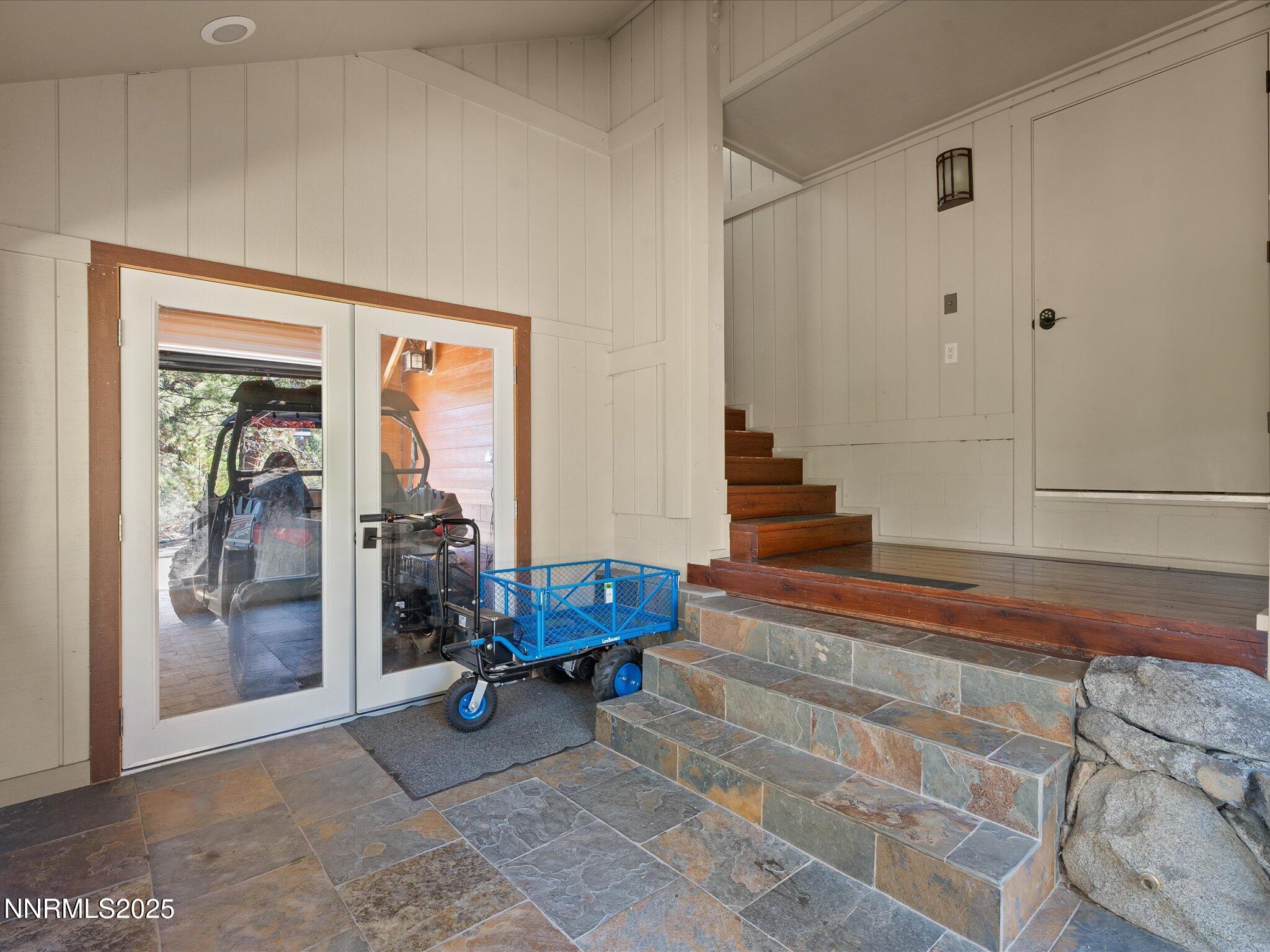689 Tina Court Stateline, NV 89449 - Photo 16 of 102 a living room with furniture and a painting on the wall