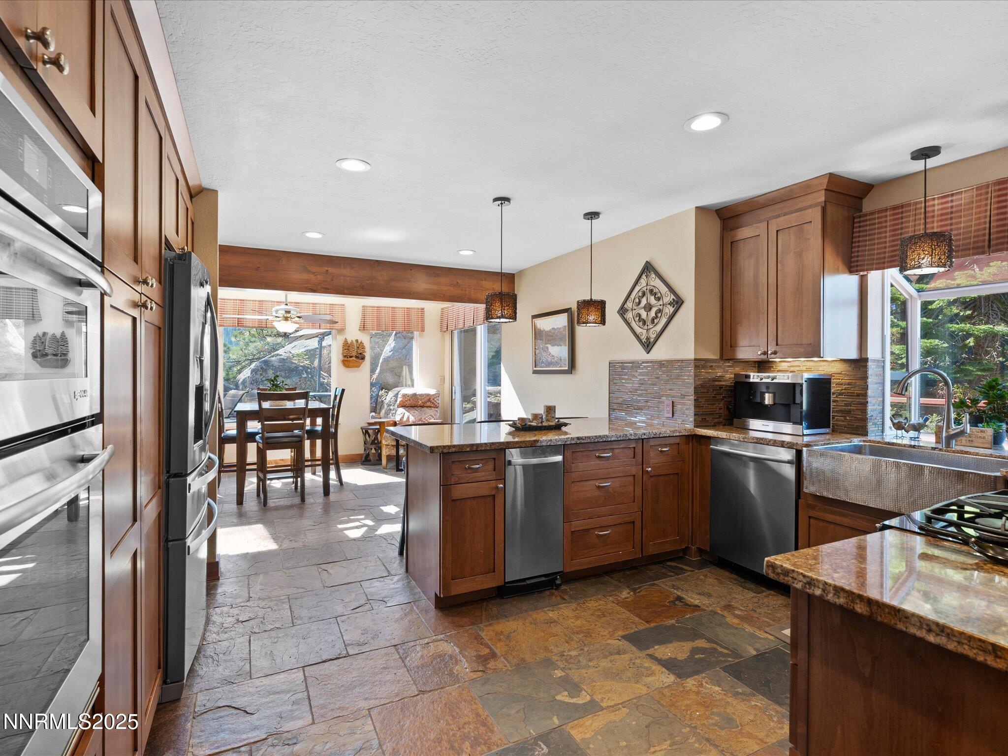 689 Tina Court Stateline, NV 89449 - Photo 29 of 102 025-689 Tina Ct-124