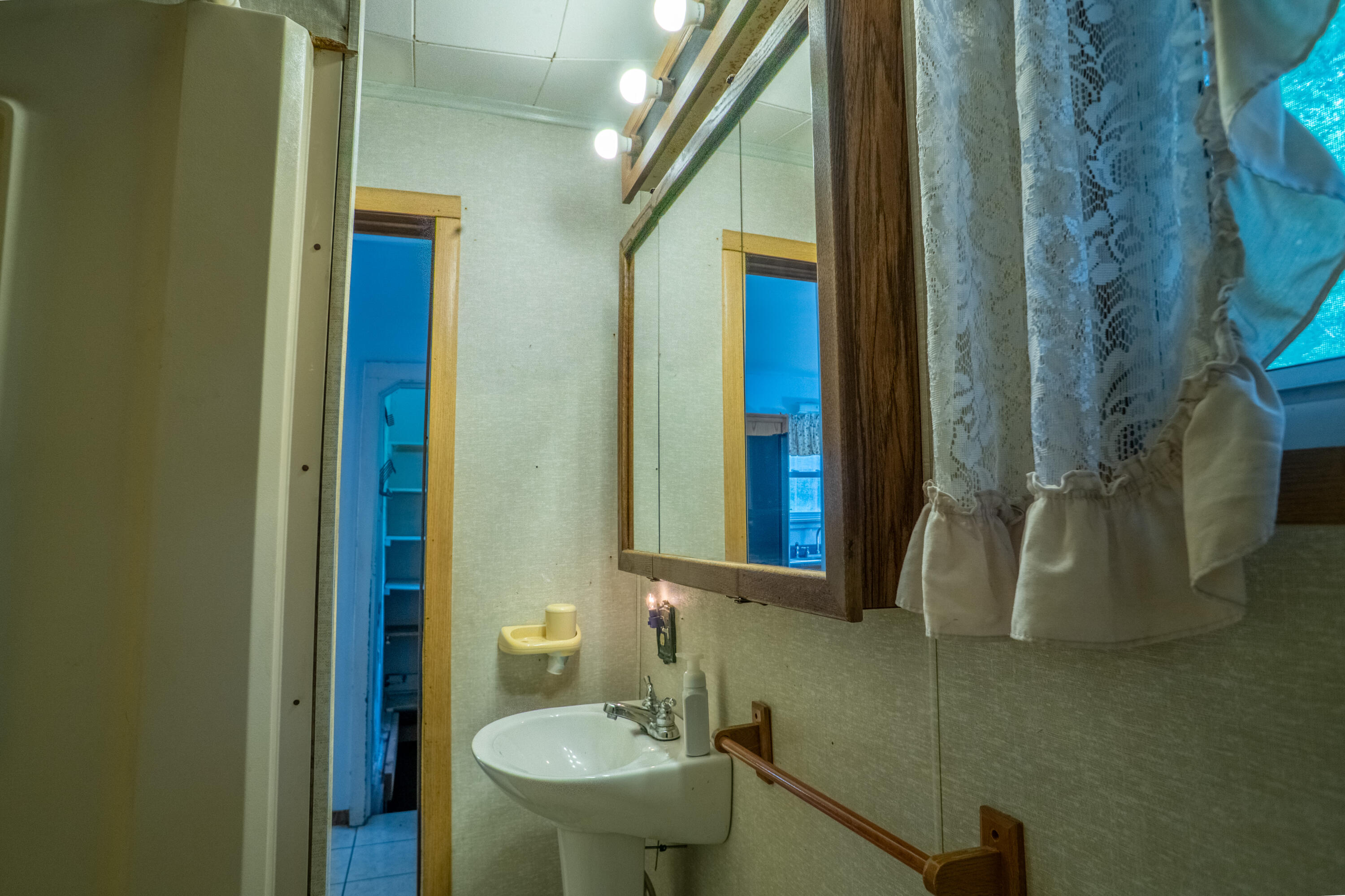 1514 Main Street Manistee, MI 49660 - Photo 12 of 18 DSC02197-2-HDR