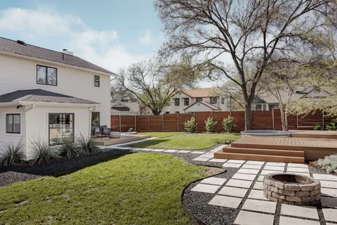 $880,000 | 7402 Whistlestop Drive, Austin, TX 78749