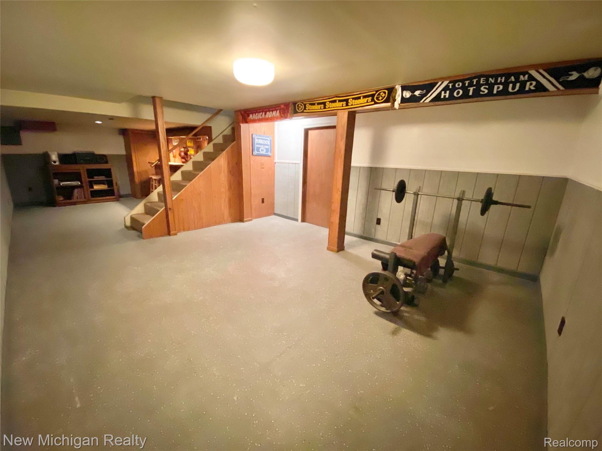 5035 Middleboro Road Grand Blanc, MI 48439 - Photo 13 of 27 285F3959-E6E2-4F13-AE83-653F0B3A819F.jpeg