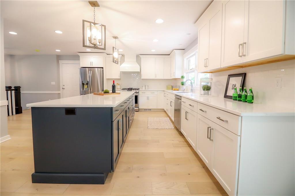 7011 Lantern Road Indianapolis, IN 46256 - Photo 11 of 54 Gallery Image 11