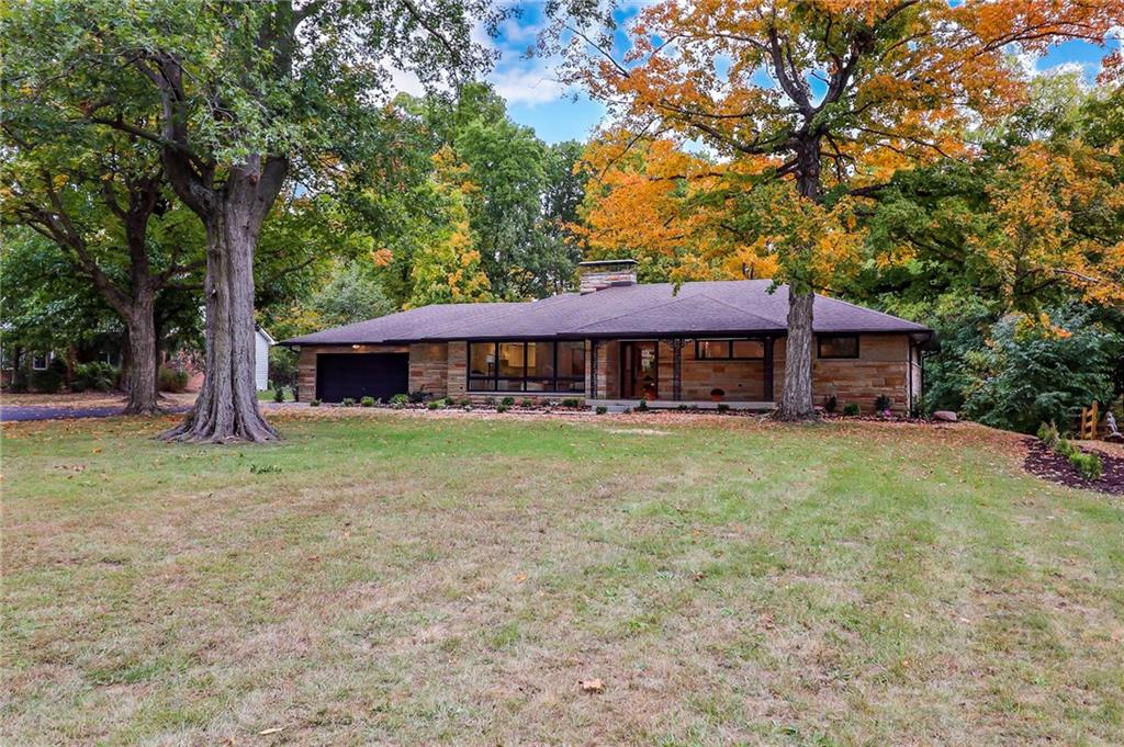 7011 Lantern Road Indianapolis, IN 46256 - Photo 3 of 54 Gallery Image 3