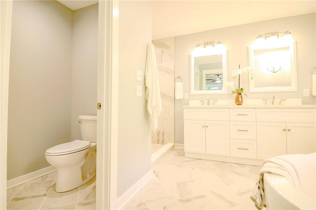 7011 Lantern Road Indianapolis, IN 46256 - Photo 24 of 54 Gallery Image 24