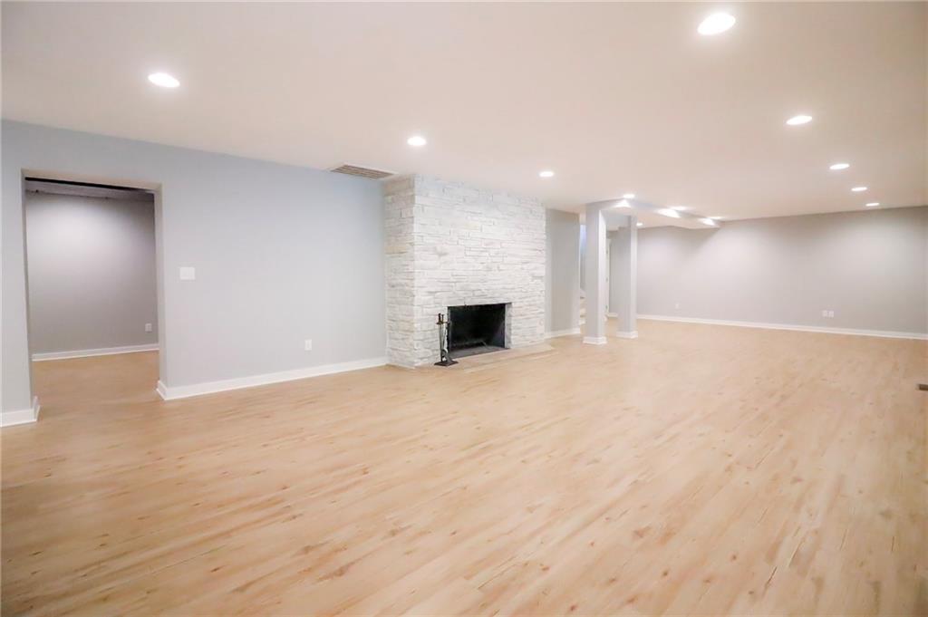 7011 Lantern Road Indianapolis, IN 46256 - Photo 37 of 54 Gallery Image 37