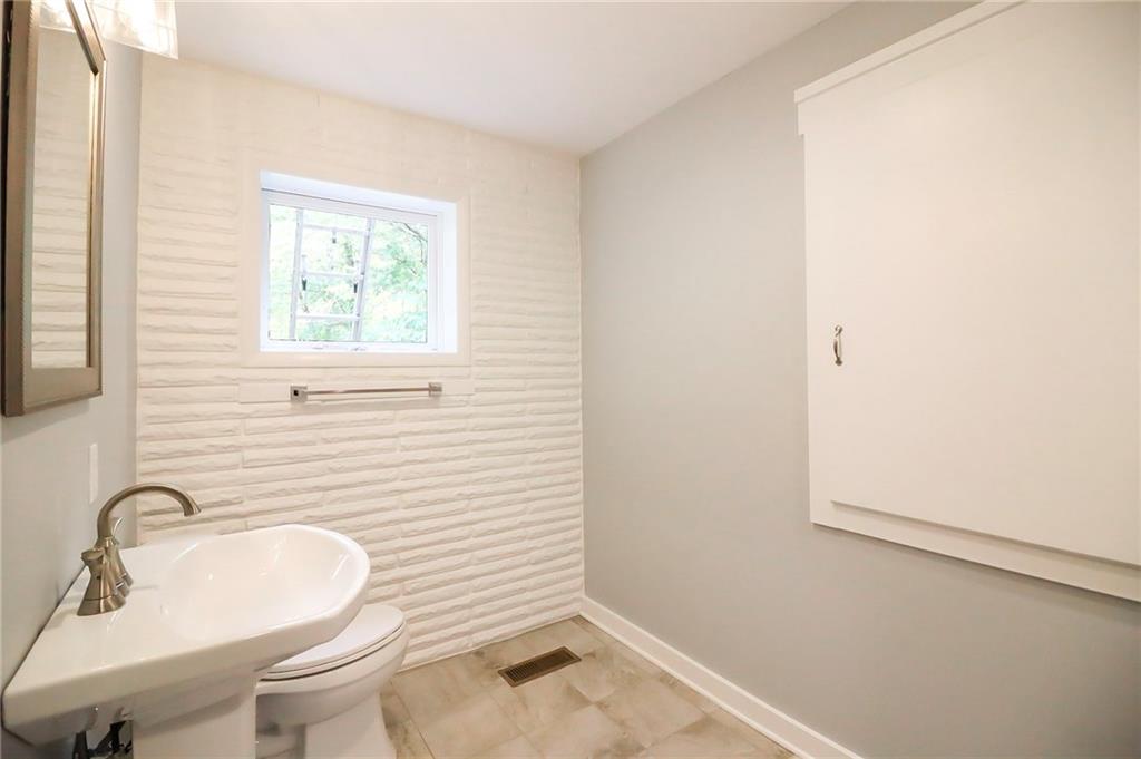 7011 Lantern Road Indianapolis, IN 46256 - Photo 40 of 54 Gallery Image 40