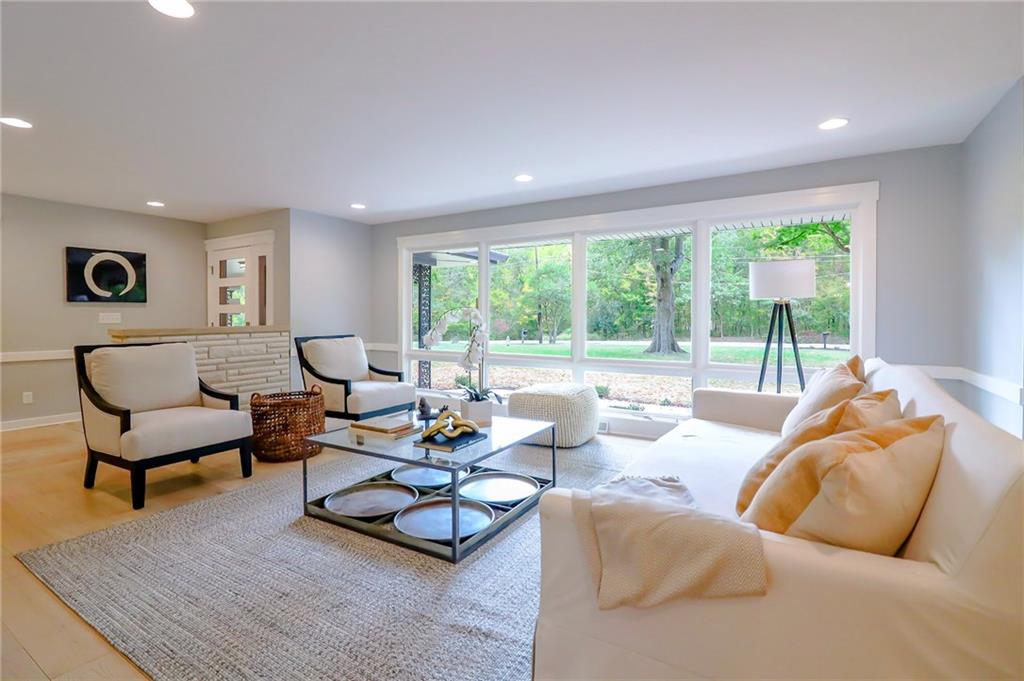 7011 Lantern Road Indianapolis, IN 46256 - Photo 7 of 54 Gallery Image 7