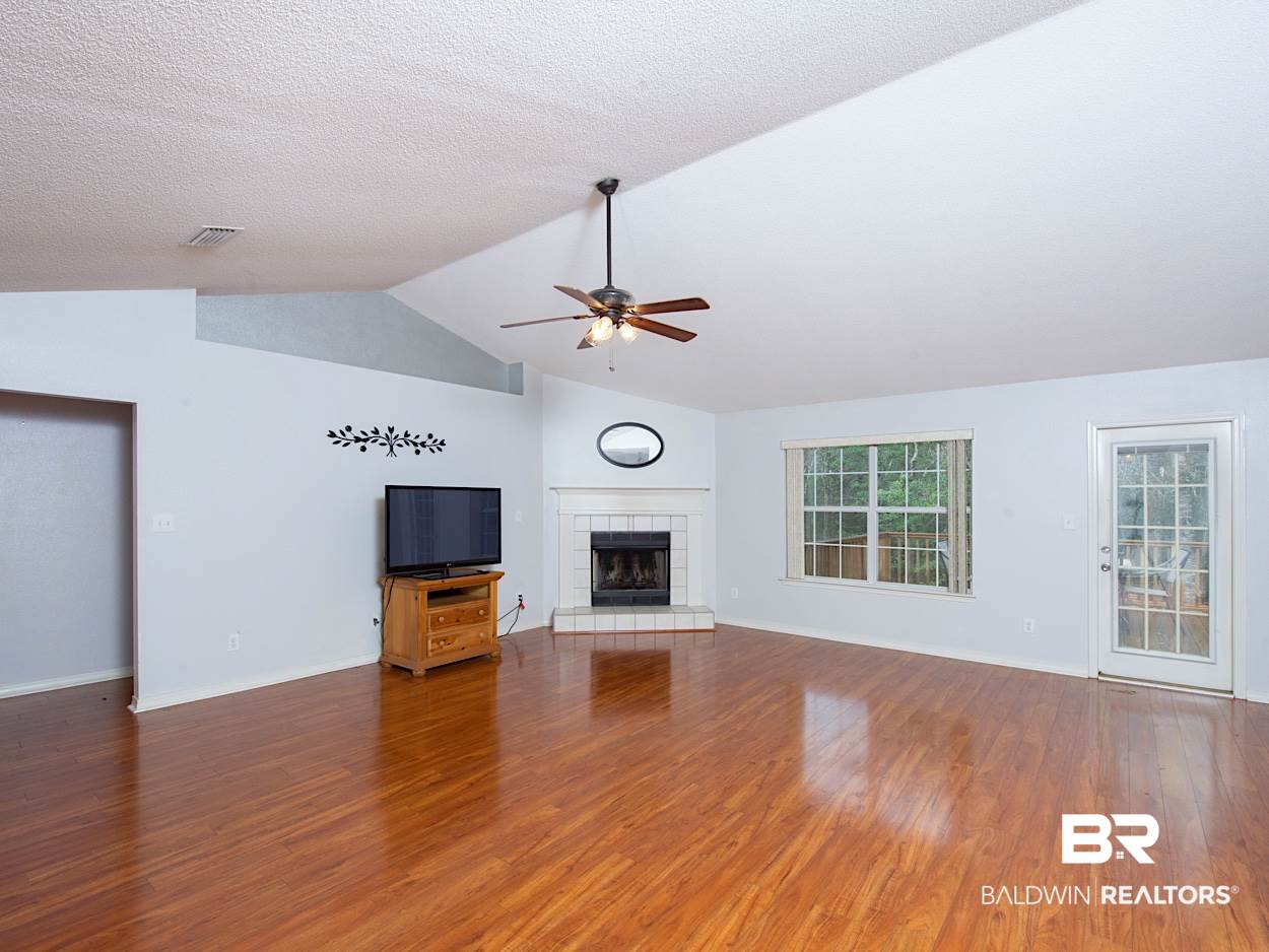 11395 Alpine Court Daphne, AL 36526 - Photo 3 of 30