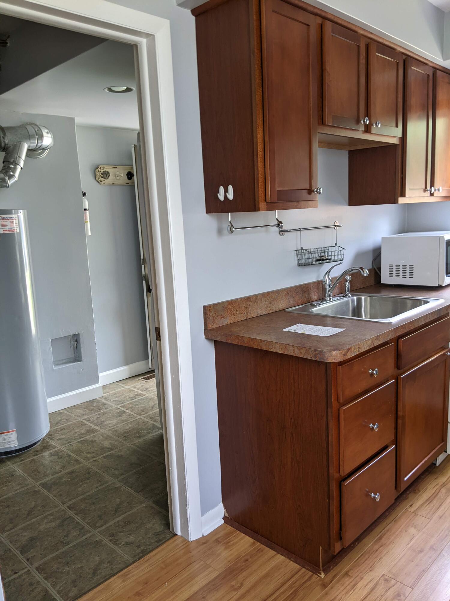 3800 Normandy Road, Unit 1 Royal Oak, MI 48073 - Photo 5 of 17 PXL_20220715_184130410