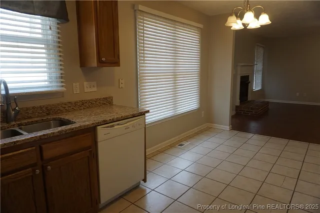 $1,650 | 7112 Summerlin Drive, Fayetteville, NC 28306