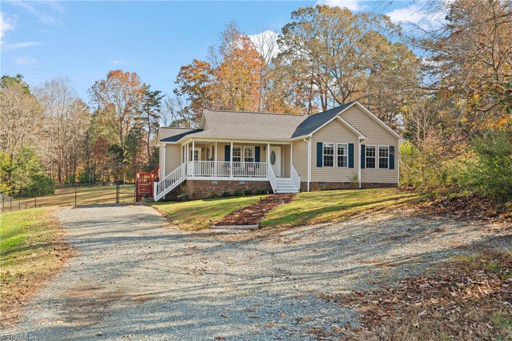 633 Cooks Mill Road Mebane, NC 27302 - Photo 4 of 50 Gallery Image 4
