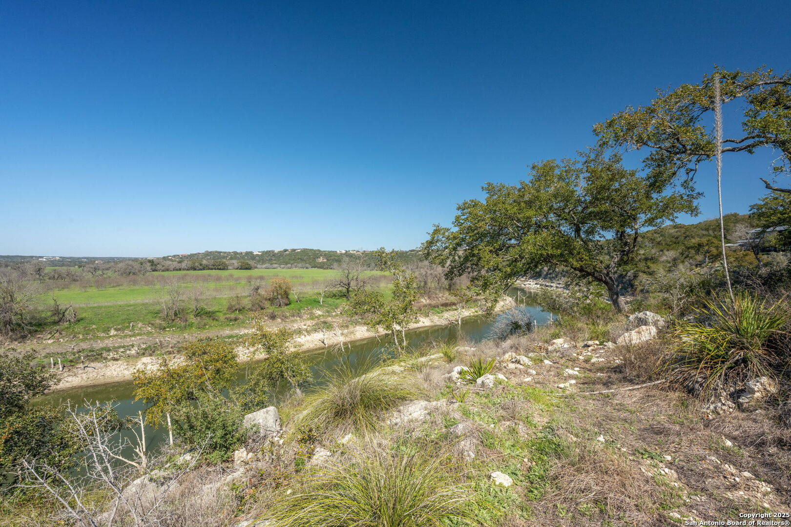 365 River Cliff Place Spring Branch, TX 78070 - Photo 19 of 48 a view of an ocean