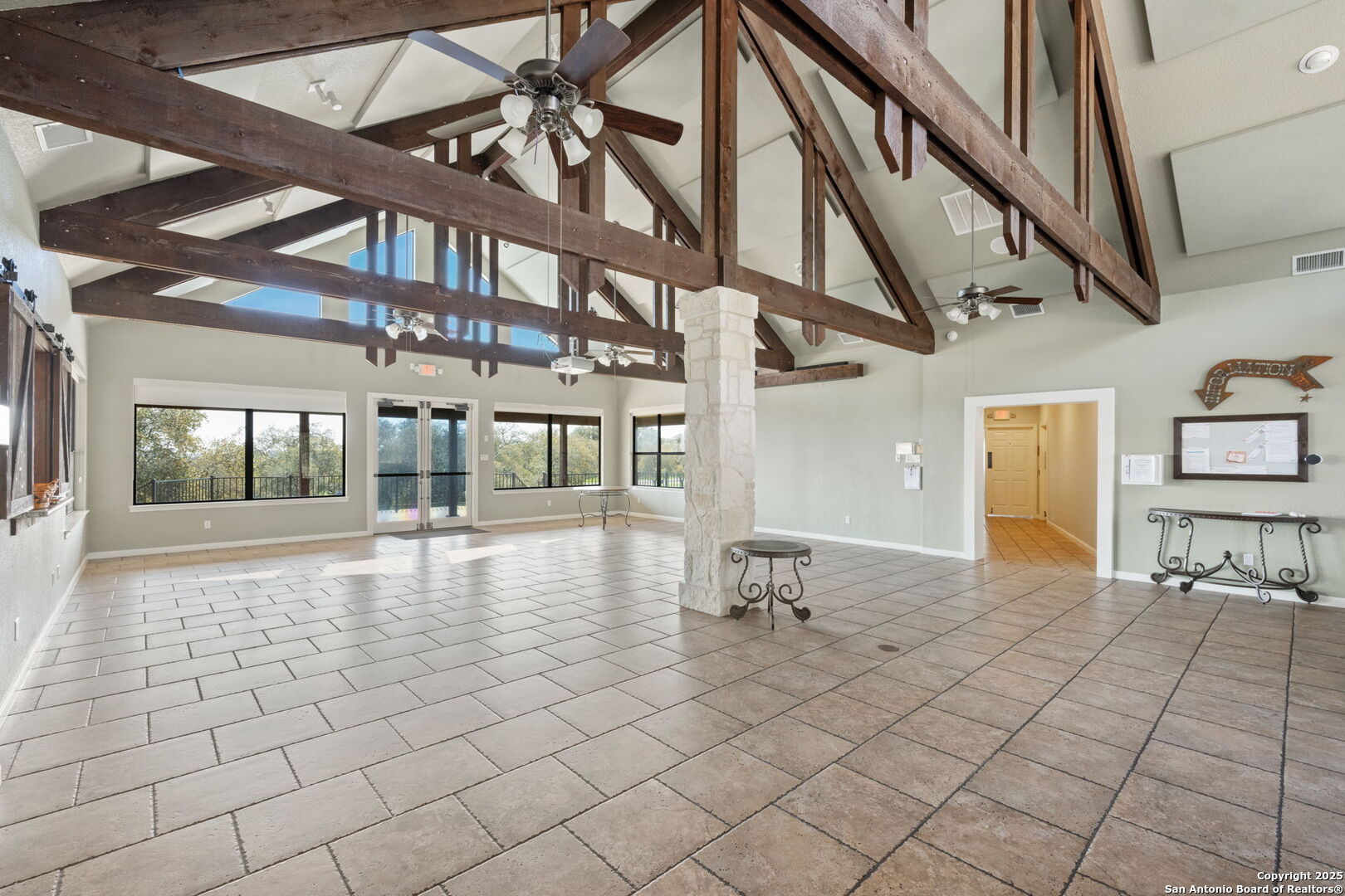 365 River Cliff Place Spring Branch, TX 78070 - Photo 8 of 48 a view of a livingroom with furniture