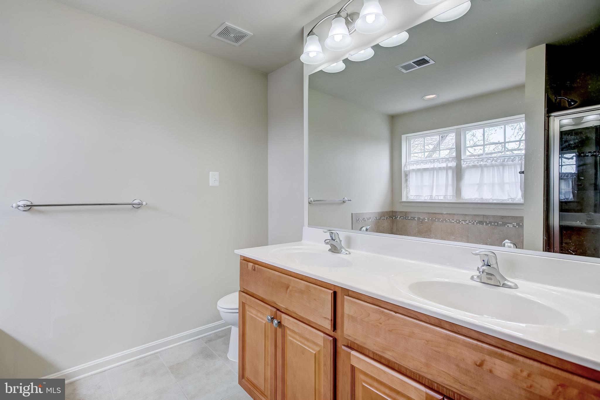 3005 Bender Ridge Court Baltimore, MD 21234 - Photo 14 of 22 Gallery Image 14
