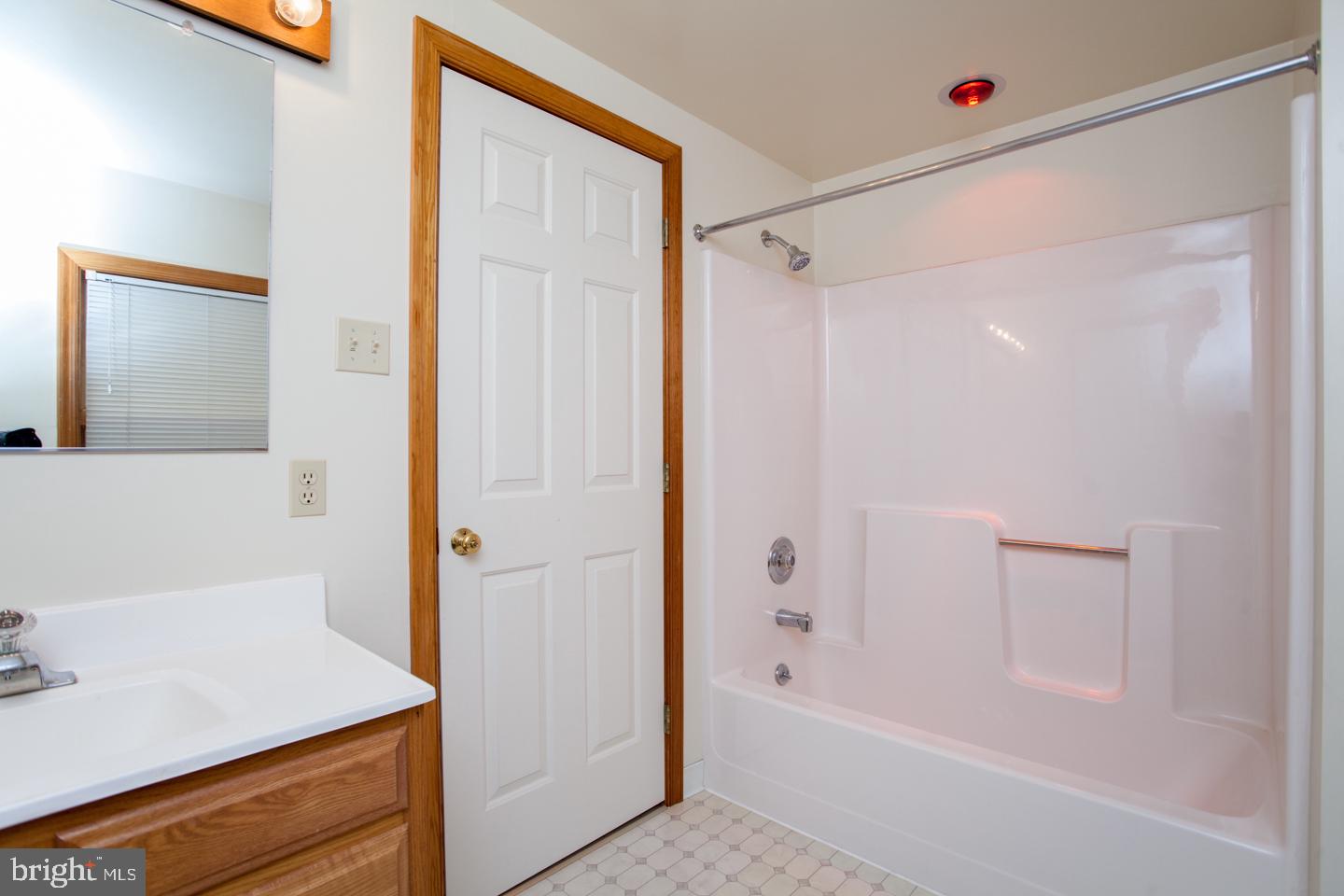 860 Keen Road Pottstown, PA 19465 - Photo 8 of 37 Gallery Image 8