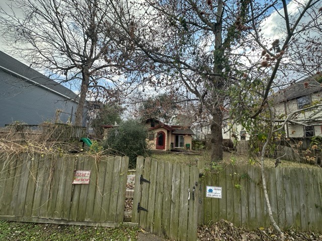 1418 West 24th Street Houston, TX 77008 - Photo 8 of 9 a view of swimming pool with a patio
