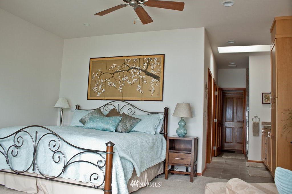 17958 Cobahud Road La Conner, WA 98257 - Photo 8 of 12 Gallery Image 8