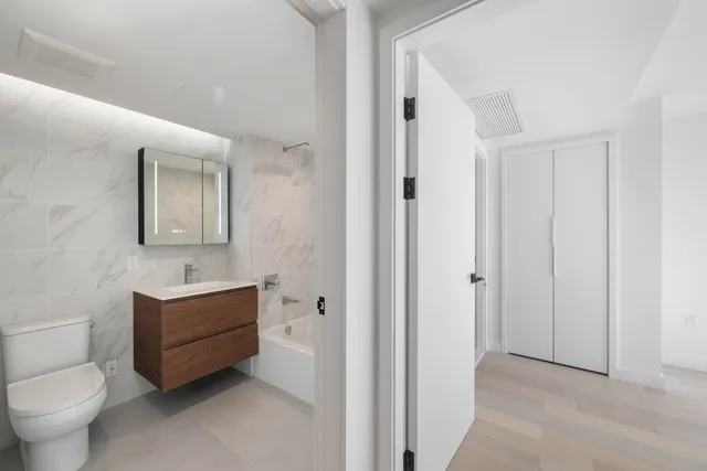 $965,400 | 144-49 Northern Boulevard, Unit 420 | Murray Hill - Flushing